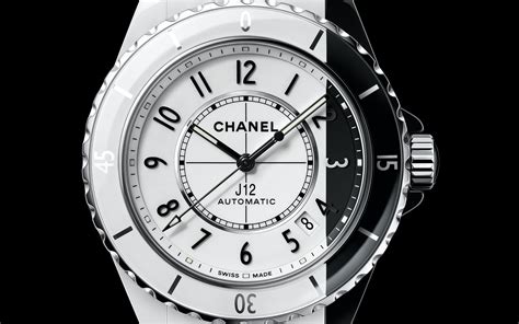 chanel j12 paradoxe